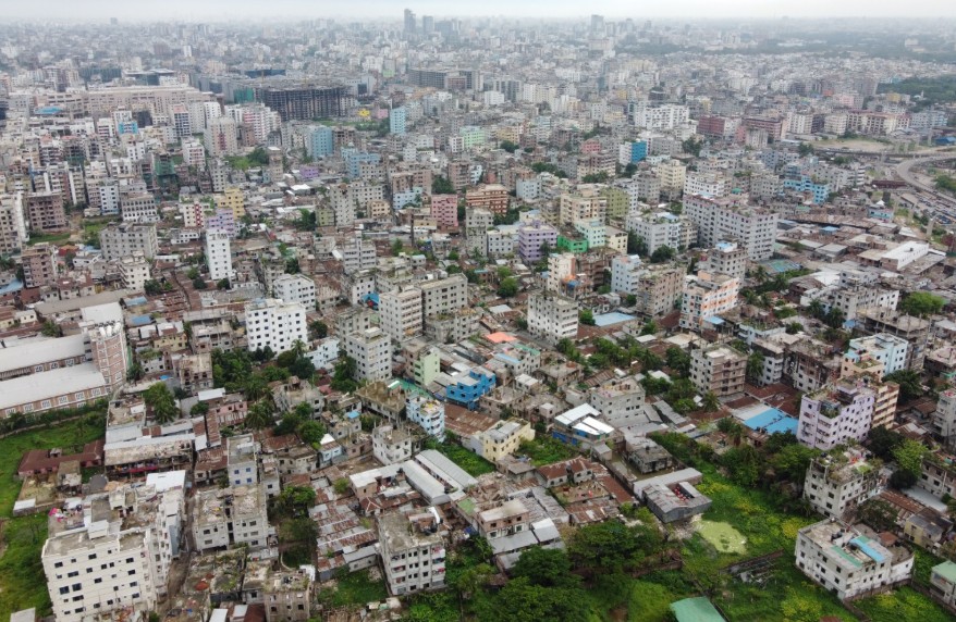 ঢাকা কি হয়ে উঠছে দারিদ্র্যের ফাঁদ?