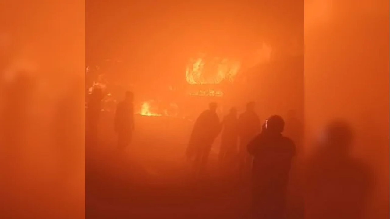 ভারতে ঘন কুয়াশায় ১০ গাড়ির সংঘর্ষ, নিহত ৪