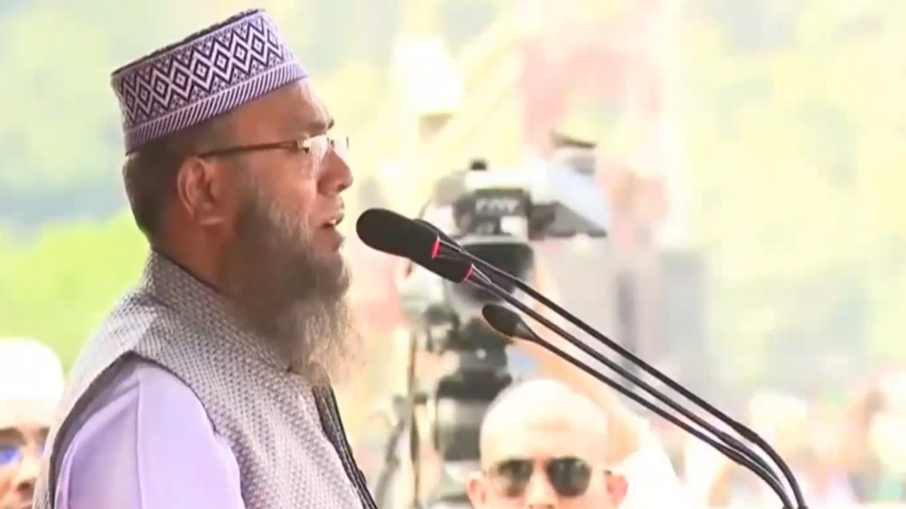 প্রকাশ্যে বিচার দেখতে চান হাদির ভাই