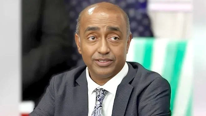 চাকরির টাকায় না পোষালে, চাকরি ছেড়ে ওকালতি করেন: আইনমন্ত্রী