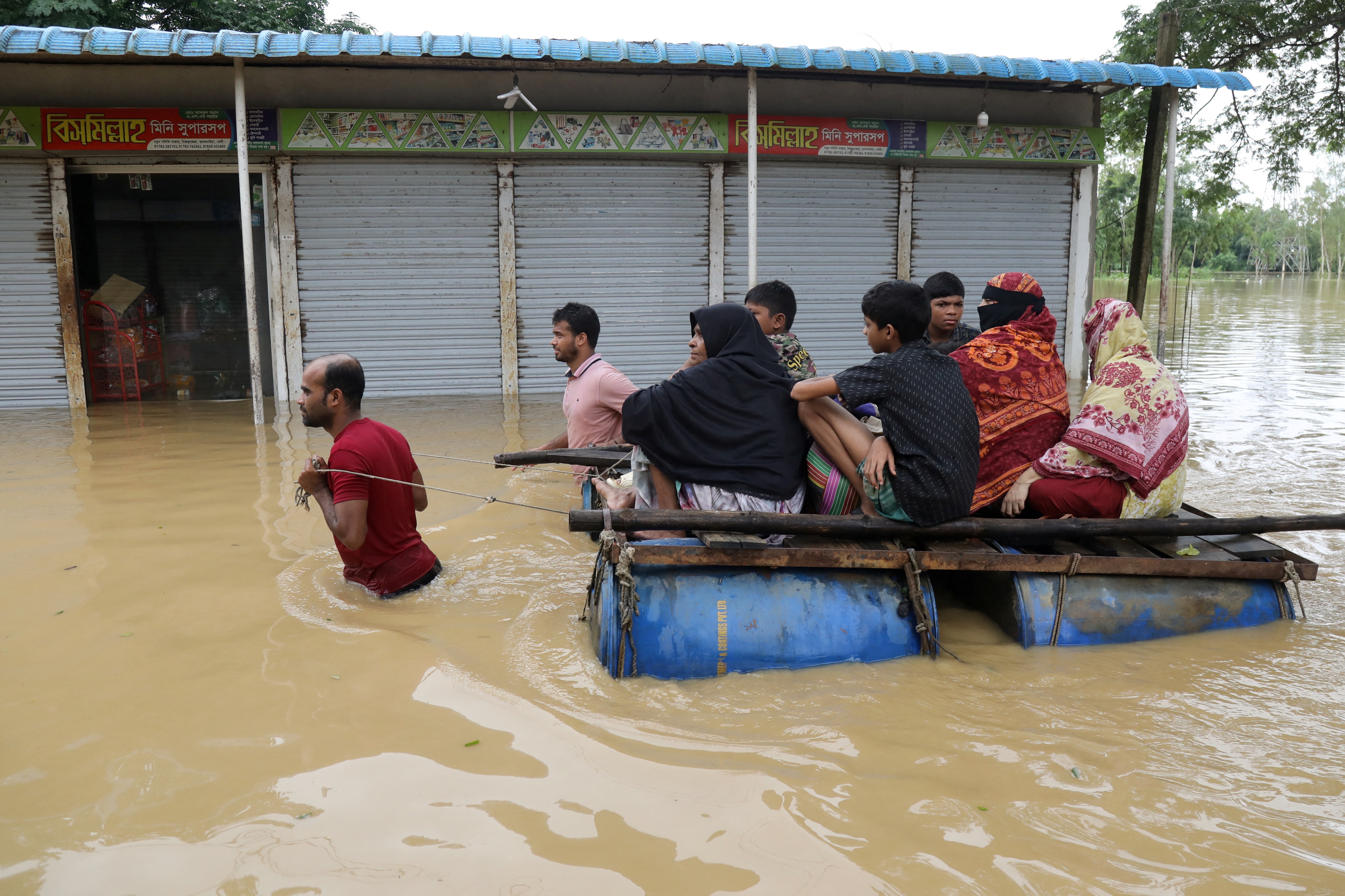 ৪ নদীর পানি বিপৎসীমার ওপরে, ৬ জেলায় বন্যার শঙ্কা