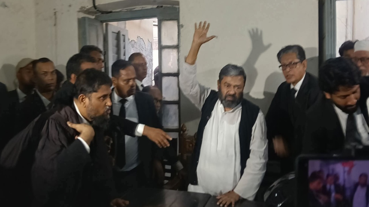 জামিন পেলেন বরিশাল জেলা আওয়ামী লীগের সাধারণ সম্পাদক ইউনুস