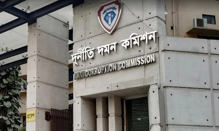 সাবেক এসপি রফিকুল ও স্ত্রীর আয়কর নথি জব্দ