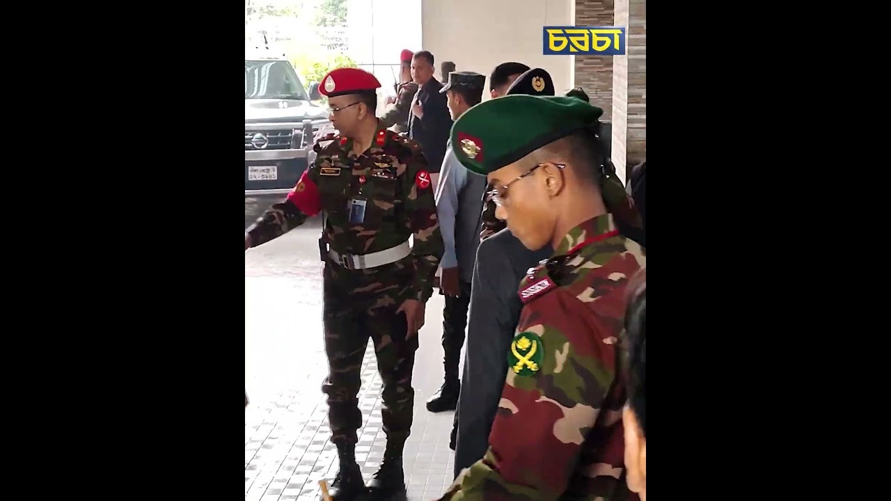 ইসিতে বৈঠক শেষে তিন বাহিনীর প্রধান