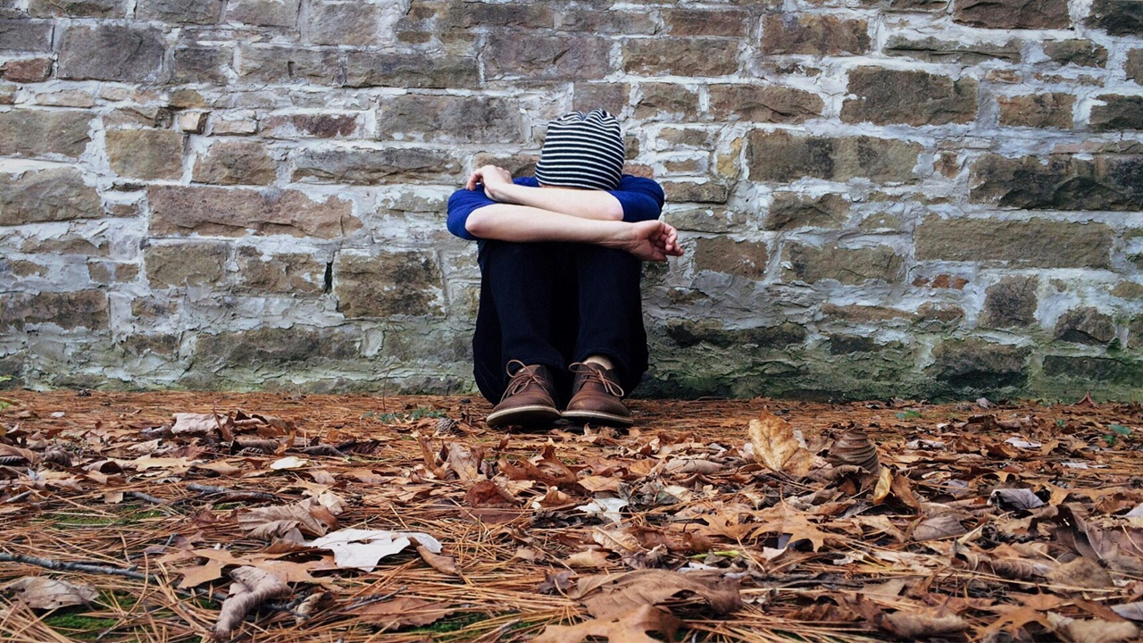 মানসিকভাবে আপনি দুর্বল কি না বুঝবেন যেভাবে