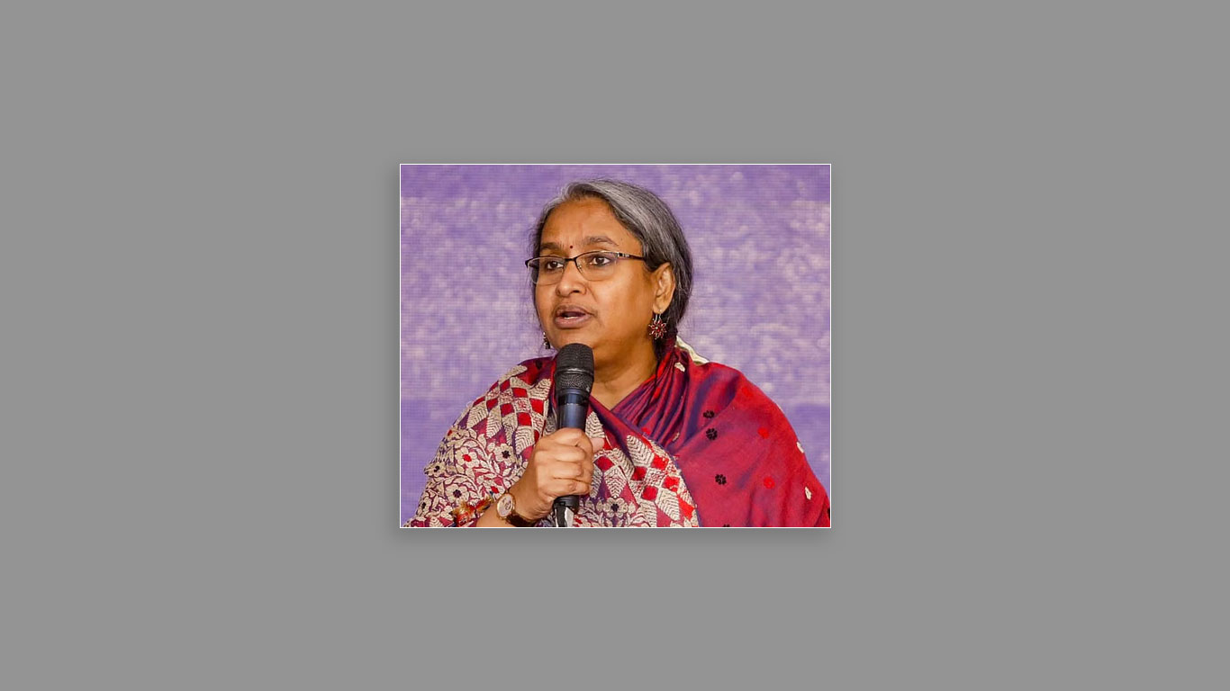 হাসপাতালে নেওয়া হয়েছে দীপু মনিকে