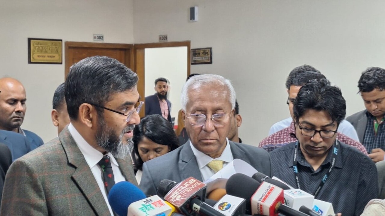 নির্বাচন উৎসবে পরিণত হয়েছে: ইসি সানাউল্লাহ