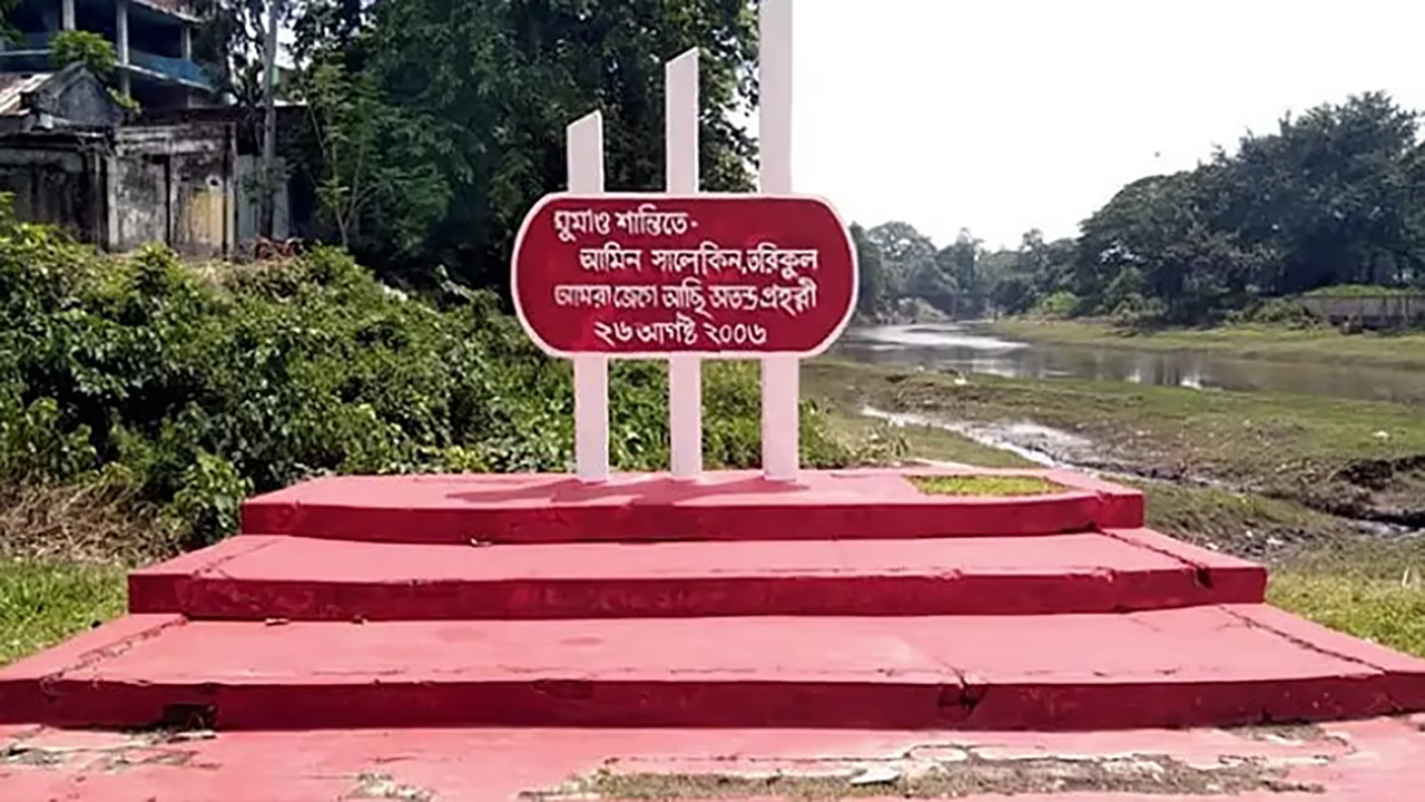 হঠাৎ আলোচনায় ফুলবাড়ী, নিছক আলাপ না কি ‘পাবলিক পালস টেস্ট’