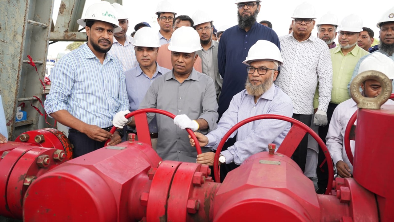 কুমিল্লার শ্রীকাইল গ্যাসক্ষেত্রে নতুন কূপ উদ্বোধন