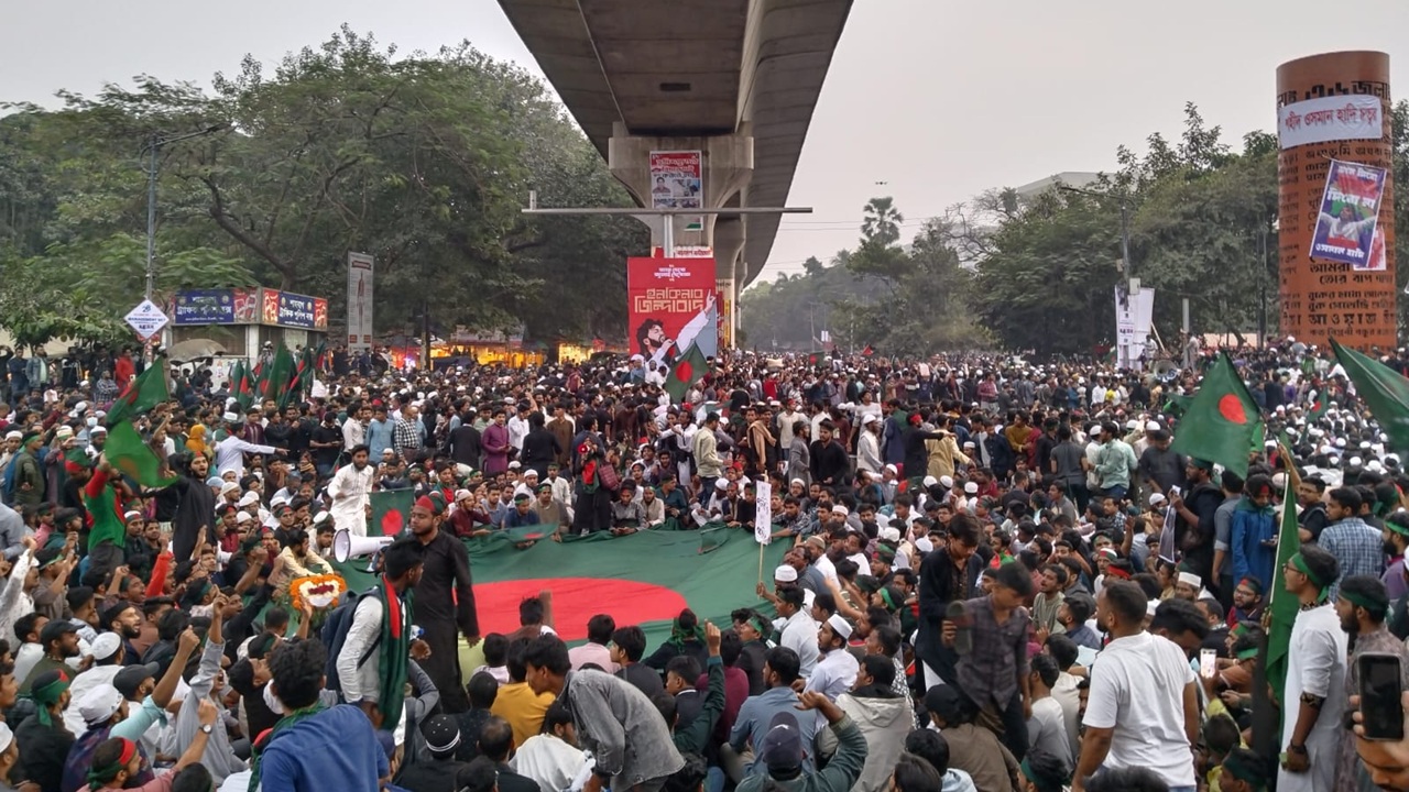‘বাংলাদেশকে গ্রাস করছে অভ্যন্তরীণ অস্থিরতা-কূটনৈতিক সংকট’