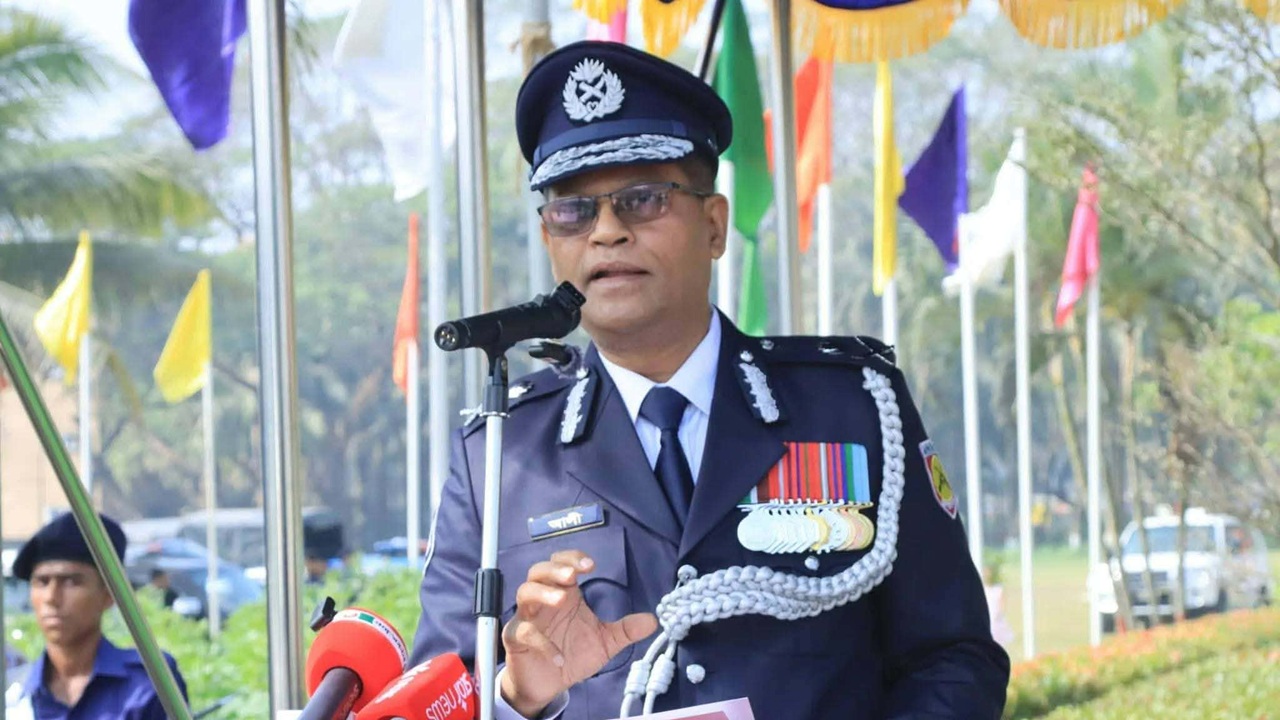 পুলিশের নতুন আইজি হলেন আলী হোসেন ফকির