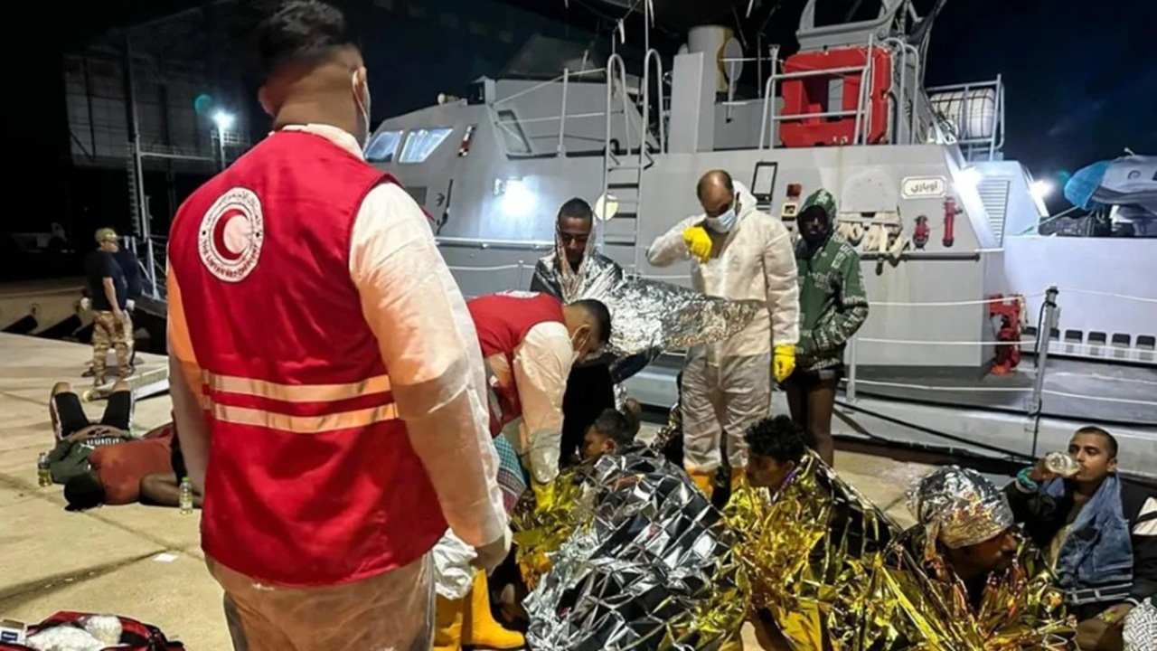 ২৬ বাংলাদেশি নিয়ে লিবিয়ায় নৌকাডুবি, ৪ জনের মৃত্যু