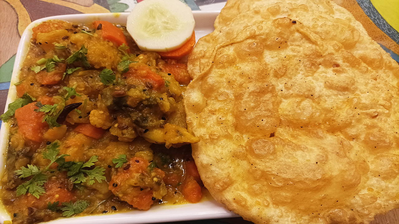 আপনি কোন ধরনের লুচি খান?