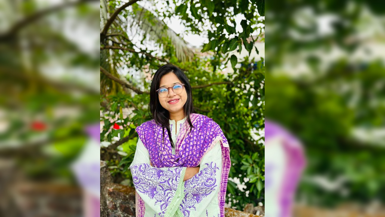 নুসরাতের গেজেট প্রকাশ না করতে ইসিকে চিঠি মনিরার