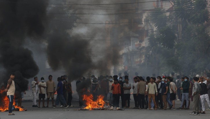 জেন-জি'দের বিক্ষোভে নেপালে আর্থিক ক্ষতি কত