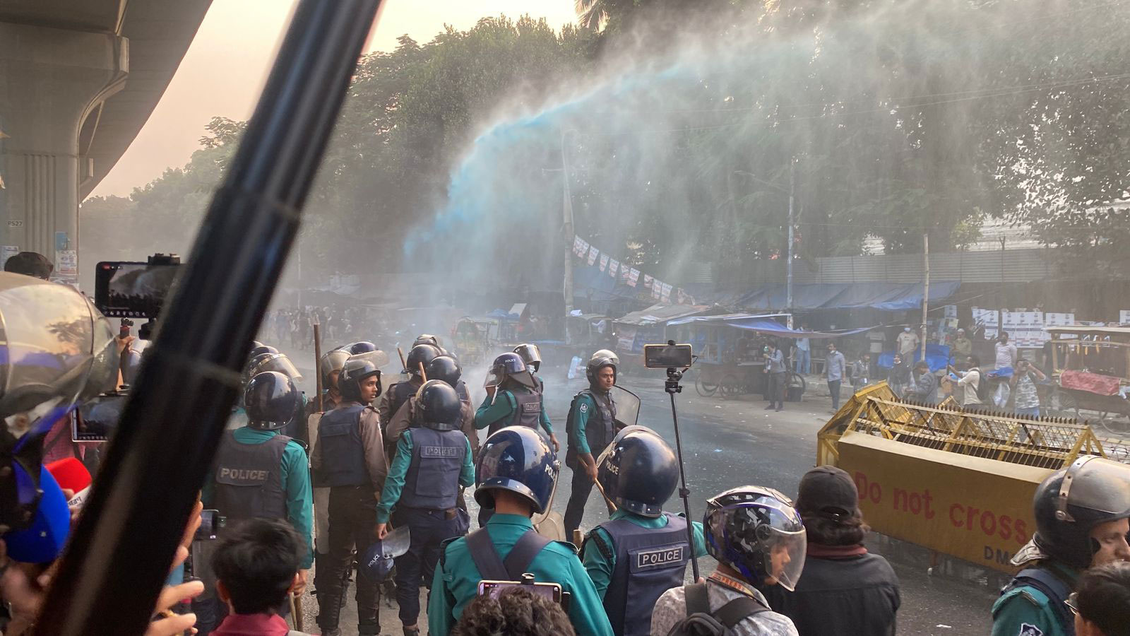 police-clash_dmp2