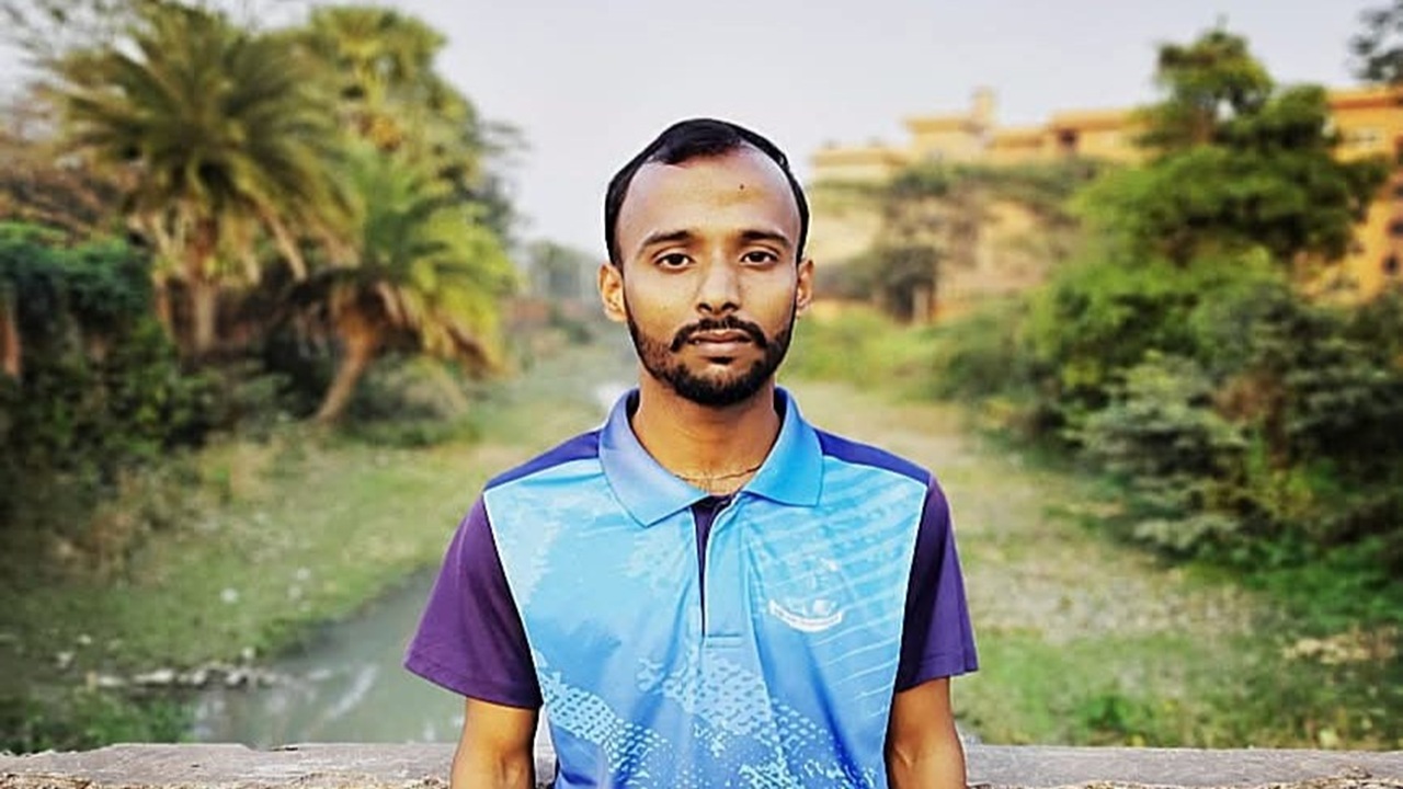 ফেসবুক স্ট্যাটাস দিয়ে বরিশাল বিশ্ববিদ্যালয় শিক্ষার্থীর আত্মহত্যা