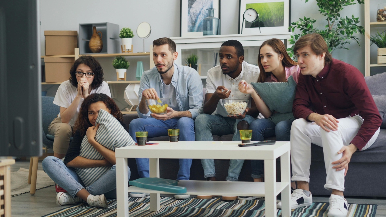 tv and eating 1