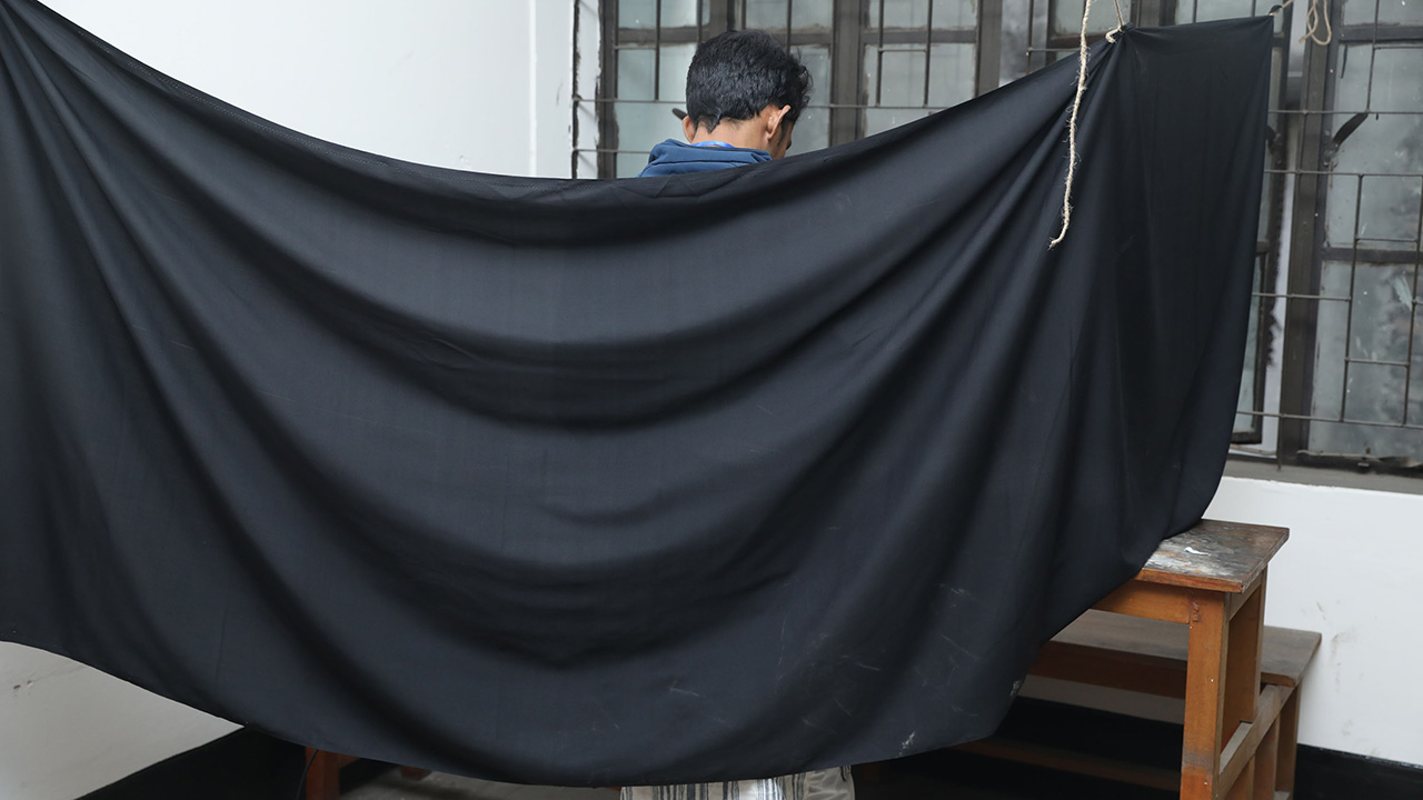 ভোটের বাক্সে স্বপ্ন, চোখে সংশয়
